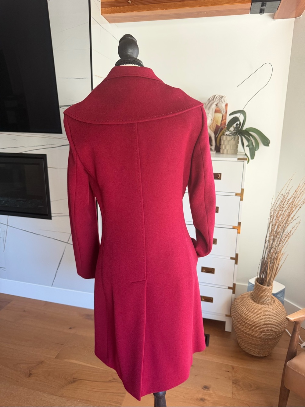 Bergdorf Goodman Women's Long Sleeve Sculpted Crimson Dress Coat - Picture 6 of 17